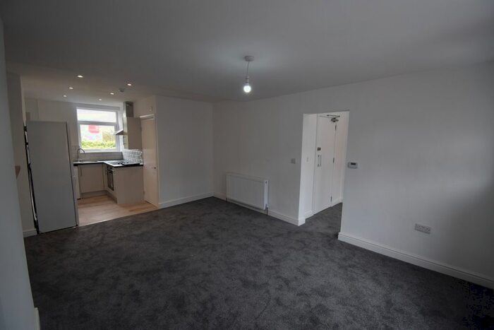 2 Bedroom Flat To Rent In Ashford Street, Stoke On Trent, ST4