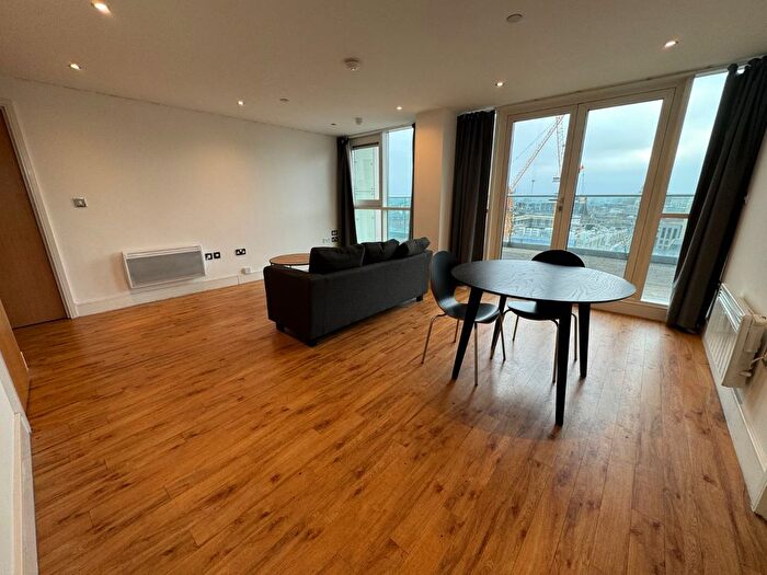2 Bedroom Flat To Rent In Litmus Building, Huntingdon Street, Nottingham, NG1