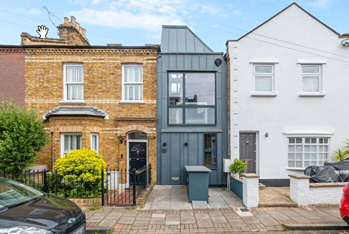 1 Bedroom Terraced House For Sale In Wadham Road, Putney, London, SW15