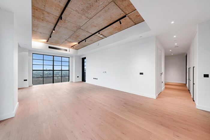 2 Bedroom Flat To Rent In The Founding, Canada Water, SE16