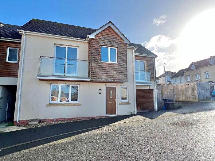 3 Bedroom Semi-Detached House To Rent In Mitchell Gardens, Axminster, EX13