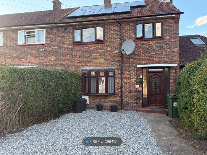 3 Bedroom Terraced House To Rent In Melksham Close, Romford, RM3