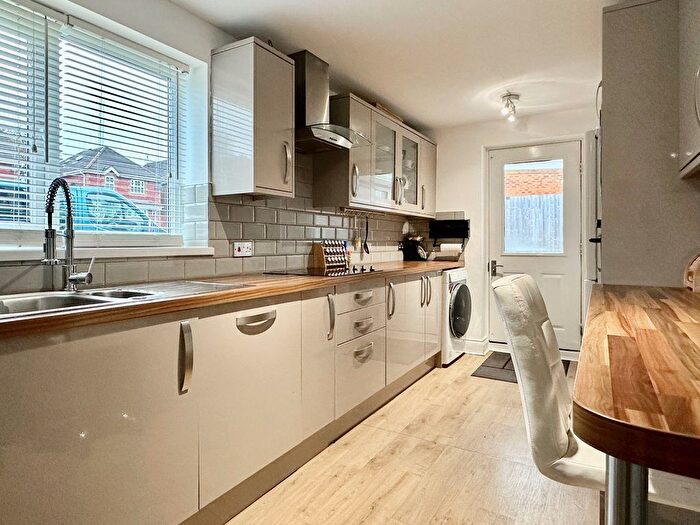 4 Bedroom Detached House To Rent In Coleridge Crescent, Killay, SA2