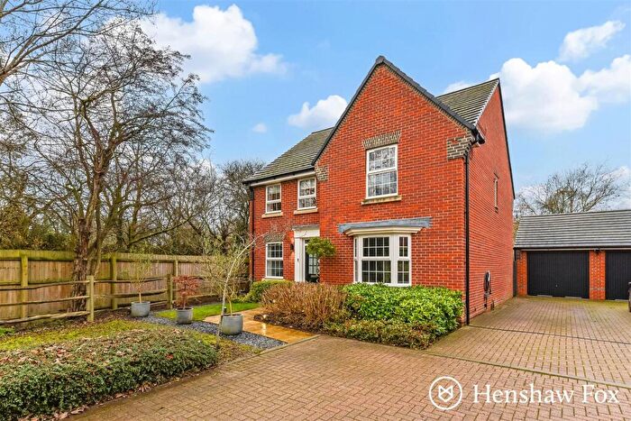 4 Bedroom Detached House For Sale In Walnut Close, Braishfield, Romsey, Hampshire, SO51