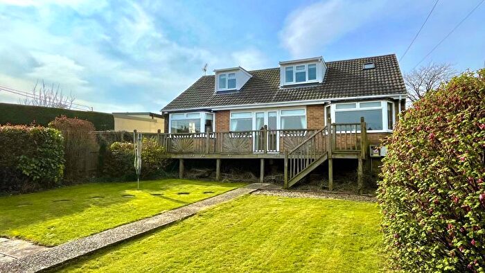 4 Bedroom Detached Bungalow To Rent In Touchstone Lane, Chard, Somerset, TA20