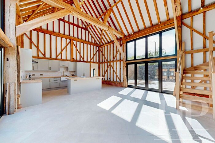 4 Bedroom Barn Conversion To Rent In Reigate Road, Reigate, RH2