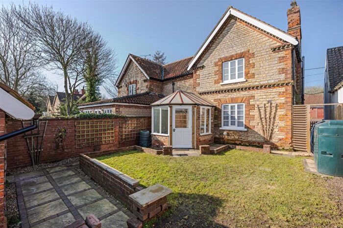 3 Bedroom Semi-Detached House For Sale In Ermine Street, Appleby, DN15