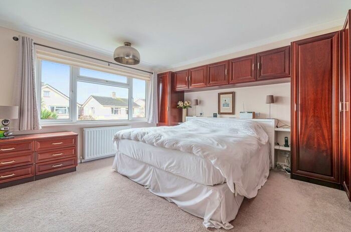 4 Bedroom Detached House For Sale In Marlborough Park, Havant, Hampshire, PO9