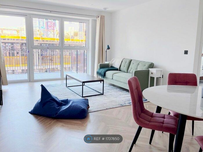 2 Bedroom Flat To Rent In Tryon House, Kingston Upon Thames, KT1