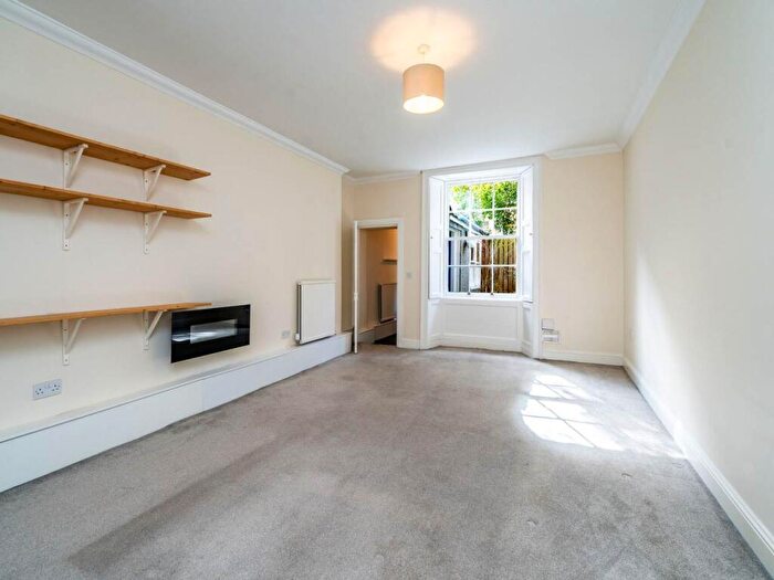 2 Bedroom Flat To Rent In Northumberland Street, New Town, Edinburgh, EH3