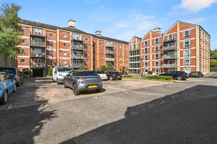2 Bedroom Flat For Sale In School Lane, Mistley, Manningtree, CO11