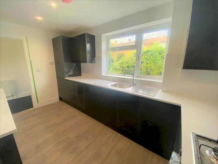 3 Bedroom Terraced House To Rent In Livingstone Link, Stevenage, SG2