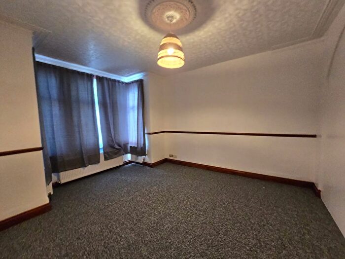 4 Bedroom Terraced House To Rent In Twickenham Road, Leytonstone, E11