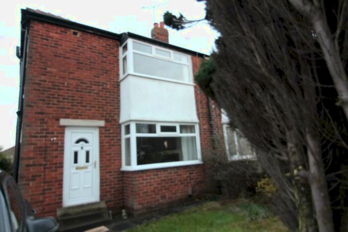 3 Bedroom House To Rent In Hillfoot Avenue, Pudsey, LS28