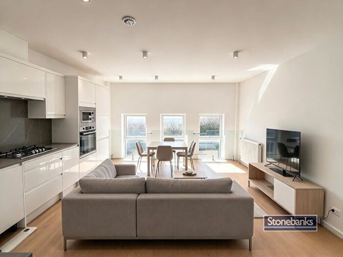 2 Bedroom Property To Rent In Uxbridge Road, London, W5