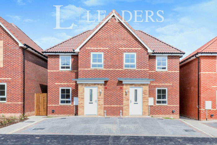 3 Bedroom Semi-Detached House To Rent In Lancaster Gardens, Harworth, DN11