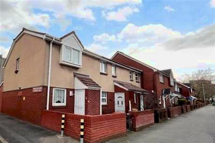 2 Bedroom House To Rent In Denning Mews, PO5
