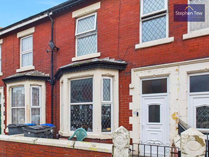 3 Bedroom Terraced House For Sale In Fenton Road, Blackpool, FY1