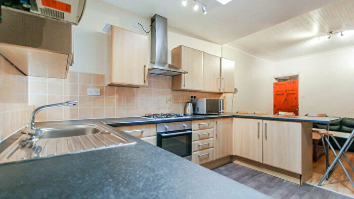 5 Bedroom Terraced House To Rent In Teignmouth Road, Selly Oak, Birmingham, B29