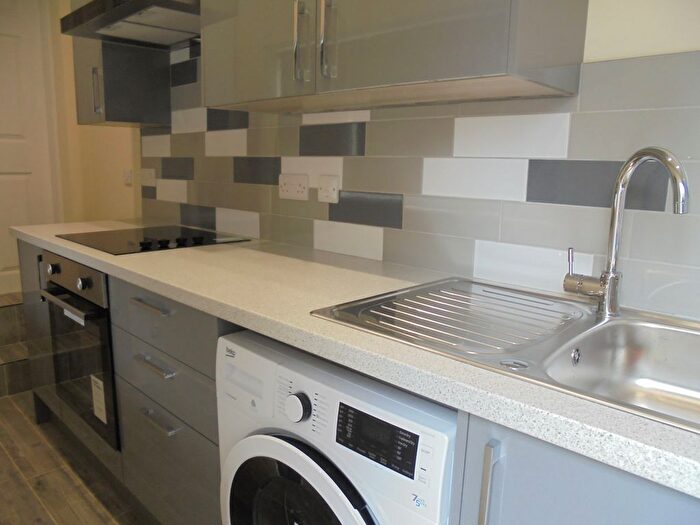 1 Bedroom Flat To Rent In Gladstone Street, Basford, Stoke On Trent, Staffordshire, ST4