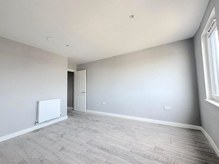 1 Bedroom Apartment To Rent In Queen Street, Kettering, NN16