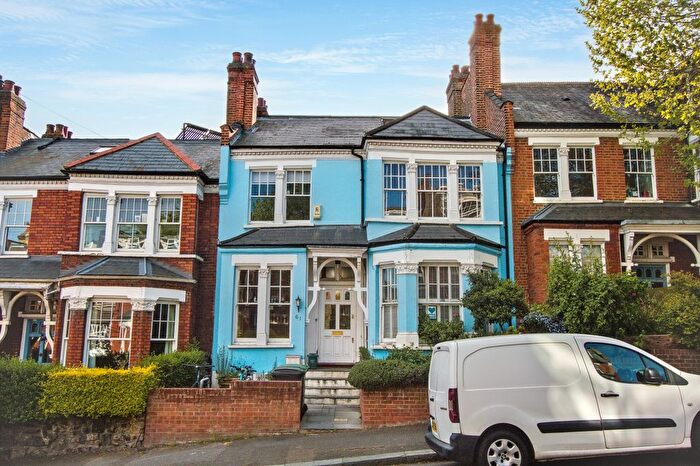 4 Bedroom Terraced House For Sale In Oakfield Road, London, N4