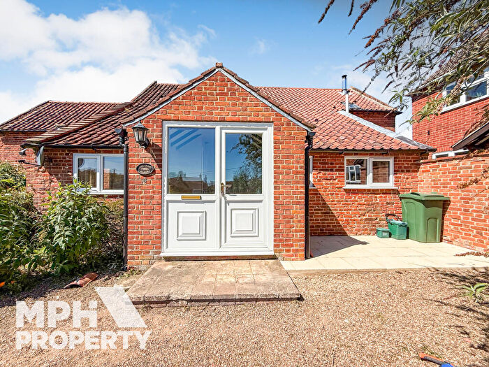 1 Bedroom Semi-Detached Bungalow To Rent In Marsham, NR10