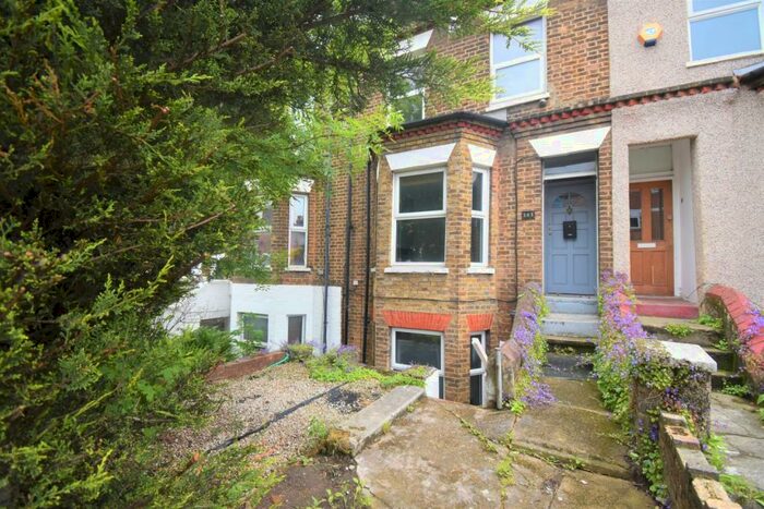 2 Bedroom Ground Flat To Rent In Herbert Road London, SE18