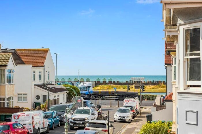 2 Bedroom Flat To Rent In Norman Road, Hove, BN3