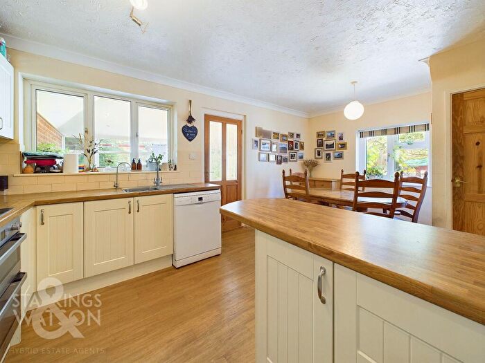 3 Bedroom Semi-Detached House For Sale In Preston Lane, Hales, Norwich, NR14