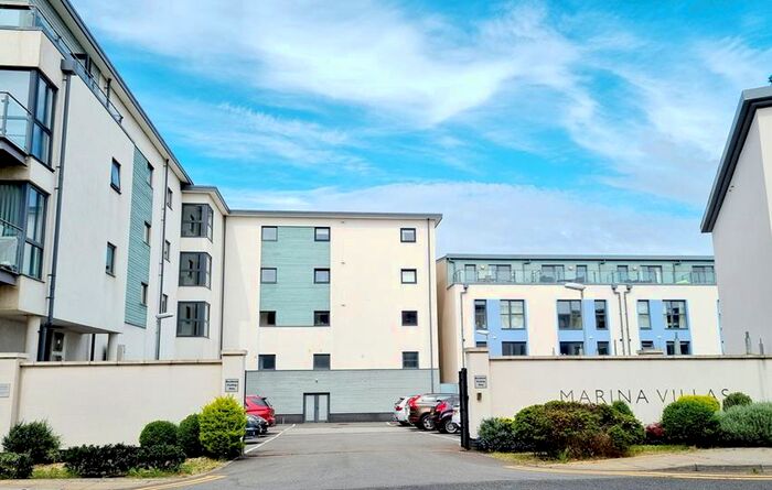 2 Bedroom Apartment To Rent In Marina Villas, Trawler Road, Maritime Quarter, SA1