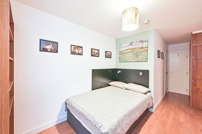 Studio To Rent In Finchley Road, Hampstead, London, NW3
