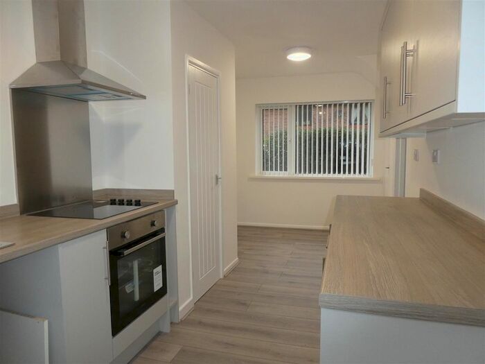 2 Bedroom Property To Rent In Laburnum Place, Sketty, Swansea SA2