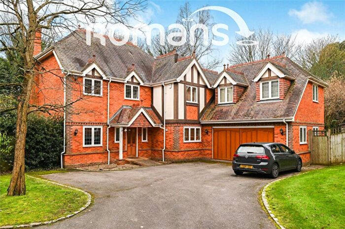 5 Bedroom Detached House For Sale In Milton Road, Wokingham, Berkshire, RG40