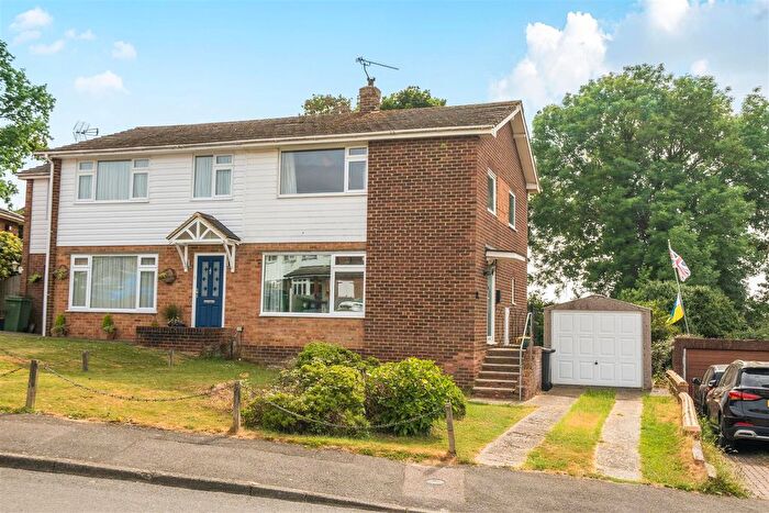 3 Bedroom Semi-Detached House For Sale In Bathurst Road, Staplehurst, TN12