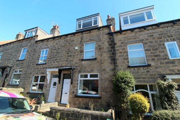 3 Bedroom Property To Rent In Rose Avenue, Horsforth, Leeds, LS18