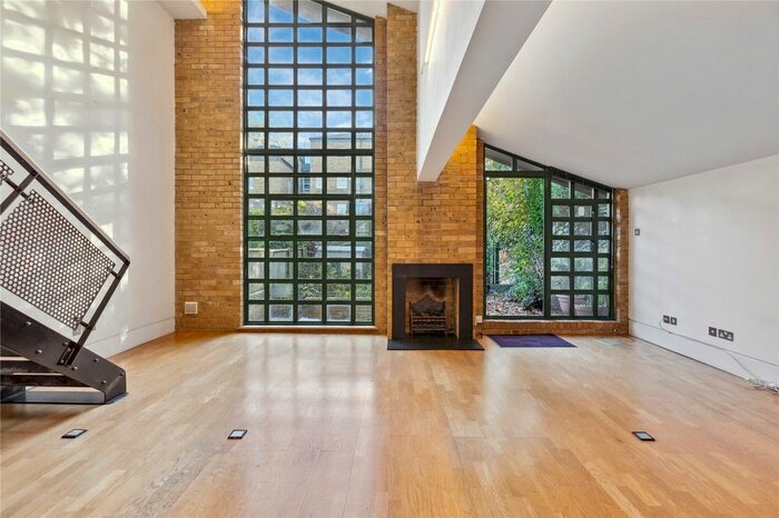 4 Bedroom Semi-Detached House To Rent In Prebend Studios, Ravensmede Way, W4