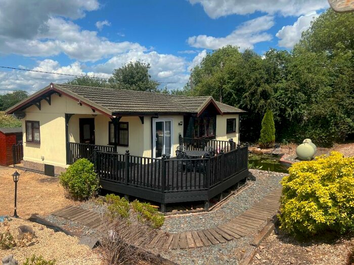 2 Bedroom Park Home To Rent In Bedford Bank, Welney, Wisbech, PE14