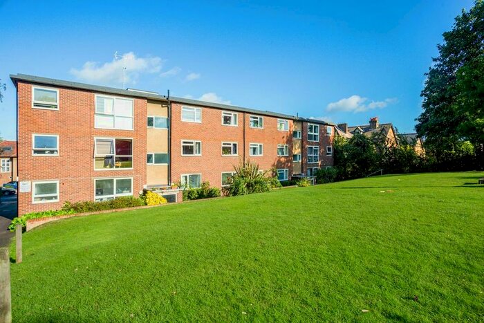 2 Bedroom Flat To Rent In Drake Court, Cranes Park Avenue, KT5