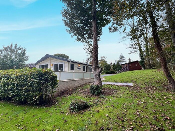 3 Bedroom Park Home For Sale In , LL61