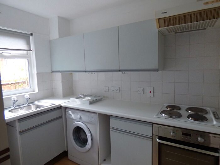 1 Bedroom End Of Terrace House To Rent In Coverdale, Luton, LU4