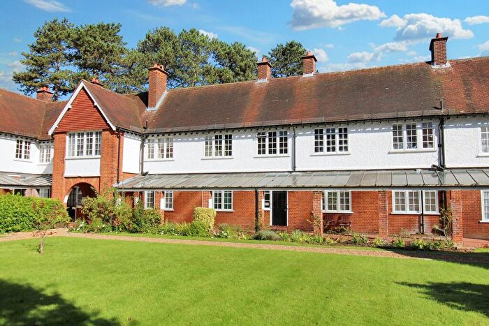 1 Bedroom Apartment For Sale In Sollershott East, Letchworth Garden City, SG6