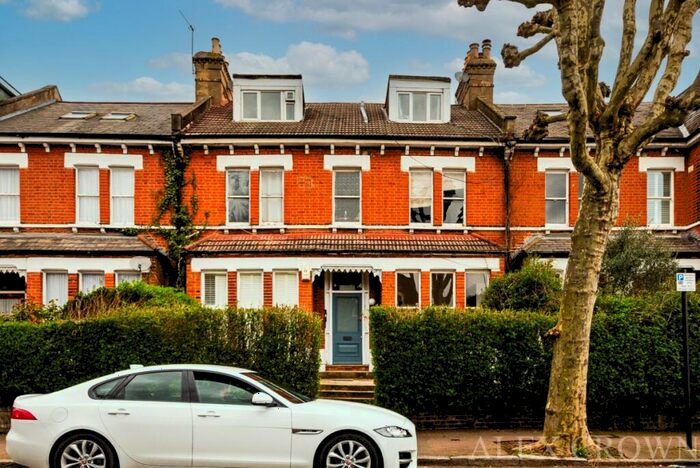 1 Bedroom Flat To Rent In Stapleton Hall Road, Finsbury Park, N4