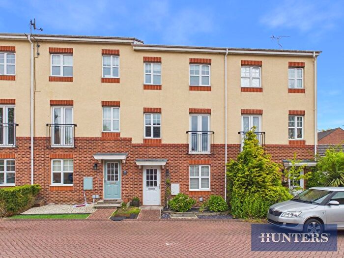 4 Bedroom Town House For Sale In Neptune Drive, Bridlington, YO16