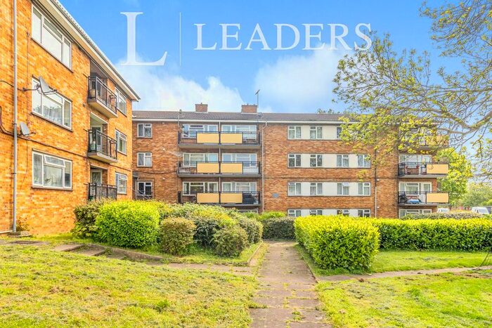 2 Bedroom Flat To Rent In Kenilworth Drive, Bletchley, MK3