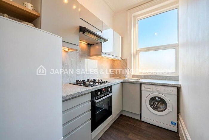 1 Bedroom Flat To Rent In Horn Lane, Acton, W3