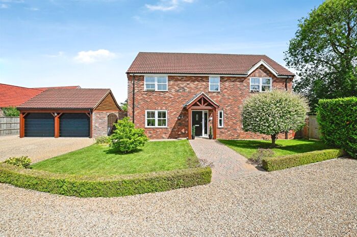 4 Bedroom Detached House For Sale In Cobbs Hill, Terrington St. Clement, King's Lynn, PE34