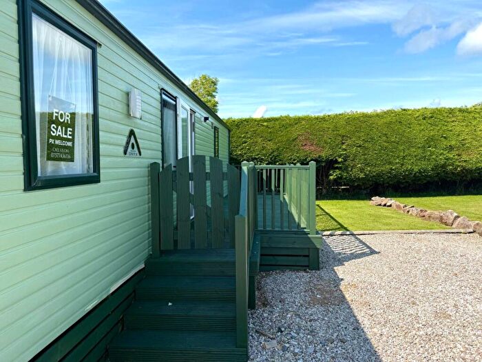 2 Bedroom Caravan For Sale In Carr Lane, Middleton, Morecambe, LA3