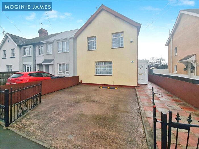 3 Bedroom Terraced House To Rent In Tweedsmuir Road, Tremorfa, Cardiff, CF24
