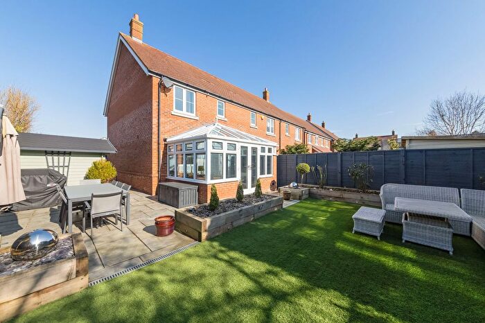 3 Bedroom Terraced House For Sale In Partridge Close, Sutton Courtenay, OX14